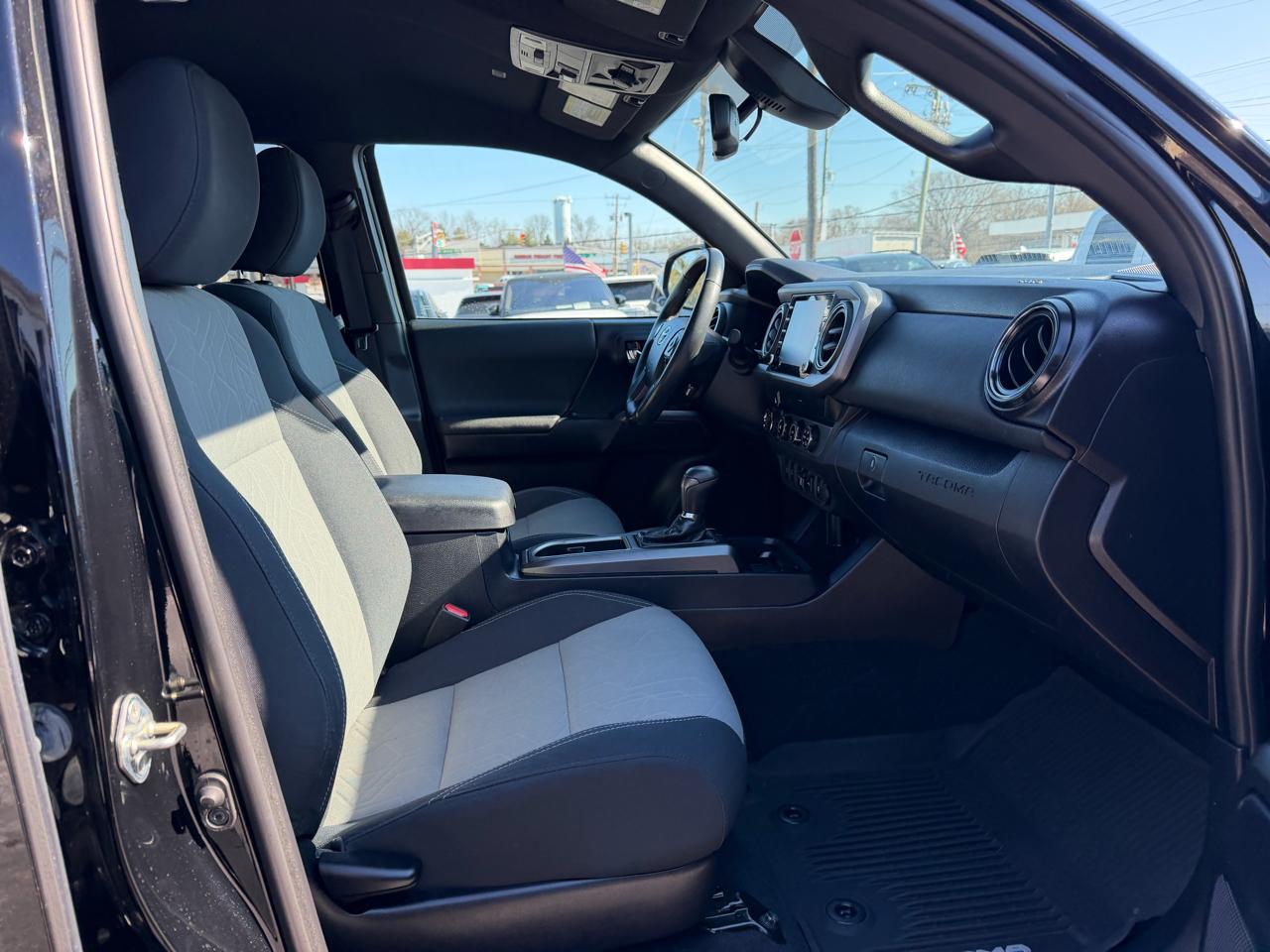 Toyota Tacoma 4WD  2020