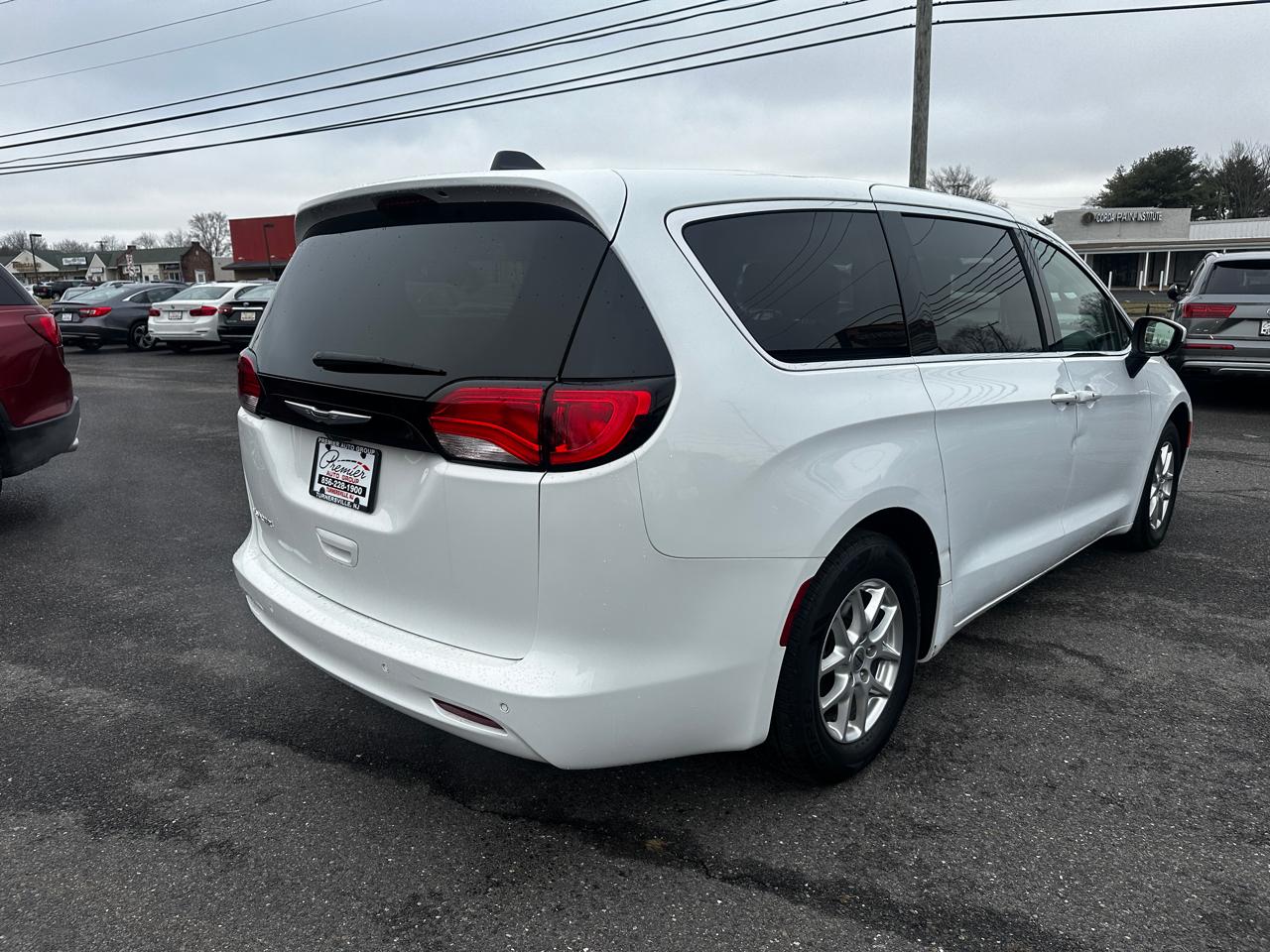 Chrysler Voyager  2022