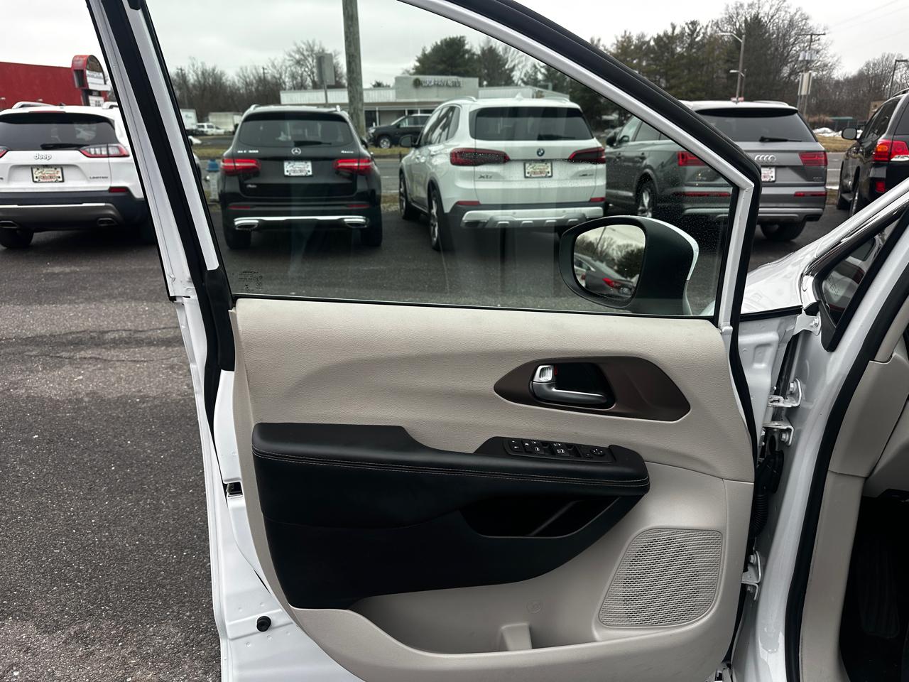 Chrysler Voyager  2022