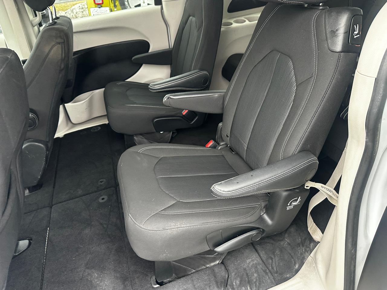 Chrysler Voyager  2022