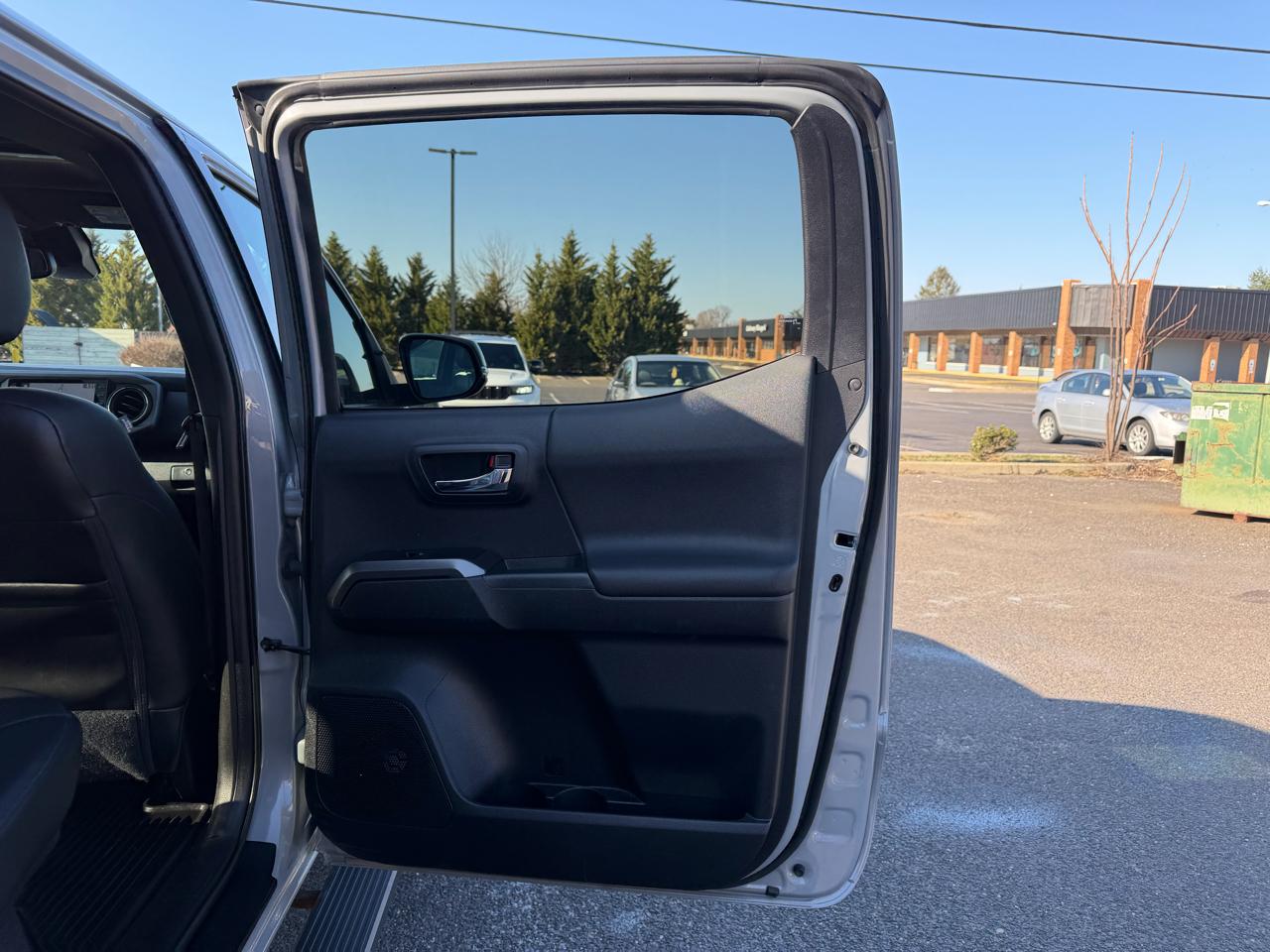 Toyota Tacoma 4WD  2020