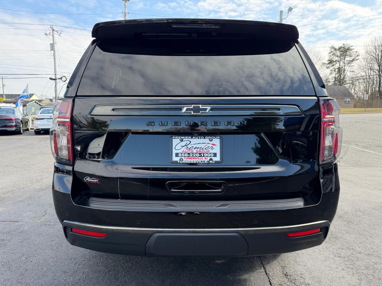 Chevrolet Suburban  2022