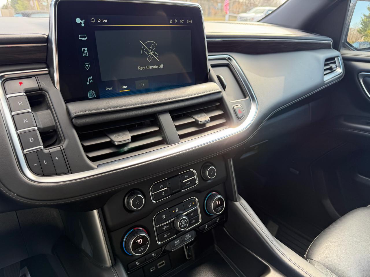 Chevrolet Suburban  2022