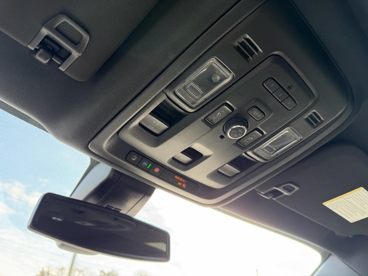 Chevrolet Suburban  2022