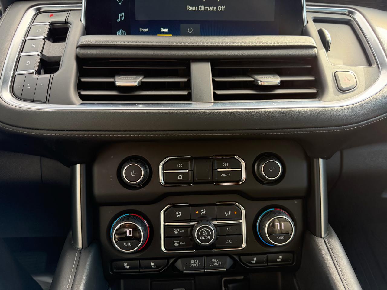 Chevrolet Suburban  2022