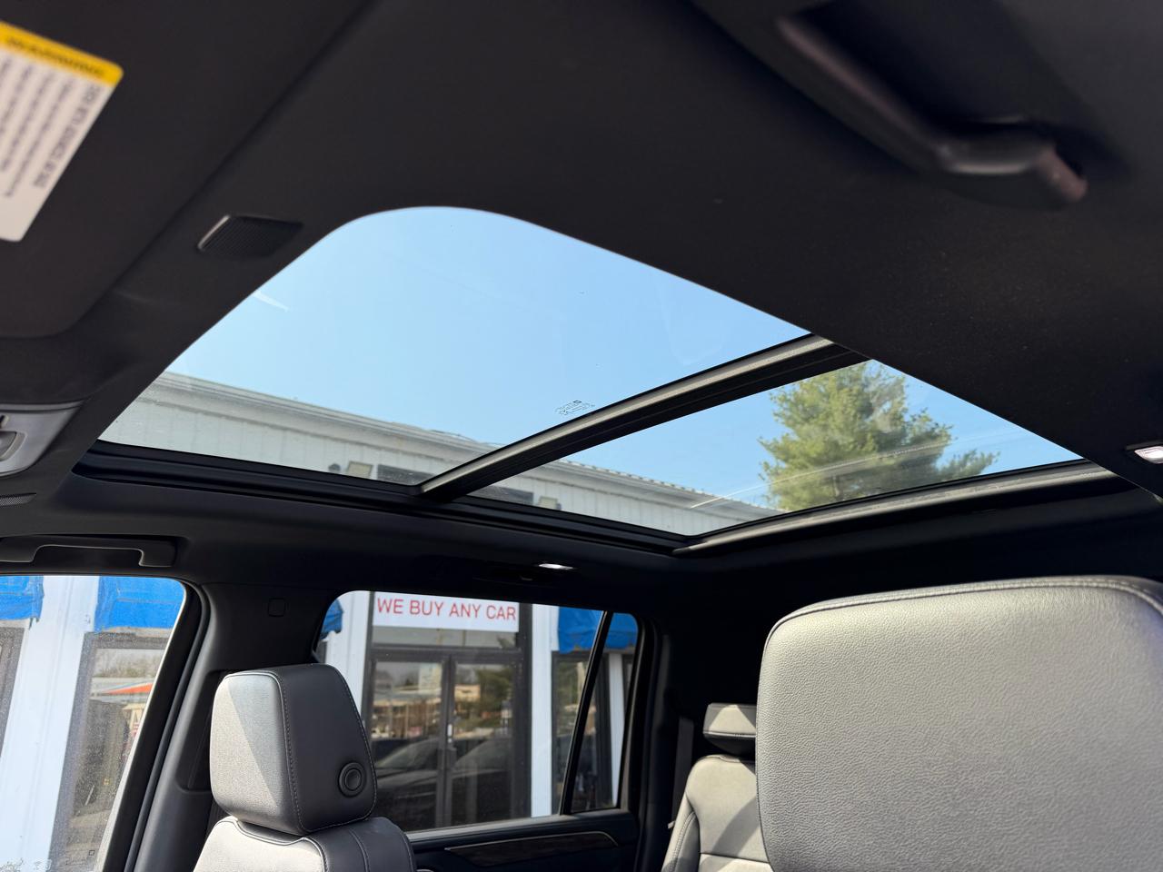 Chevrolet Suburban  2022