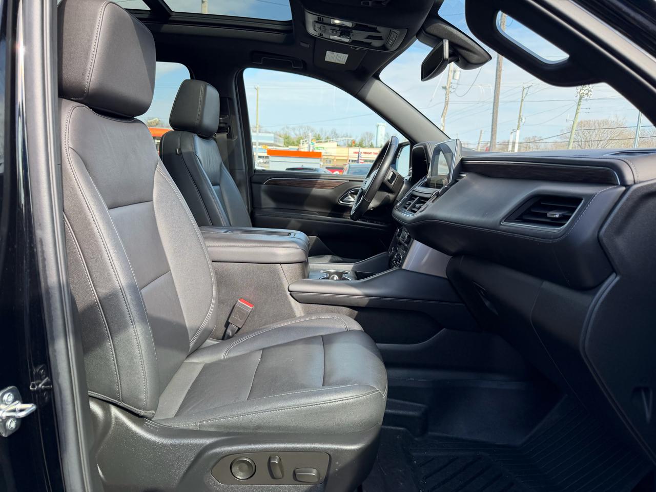 Chevrolet Suburban  2022