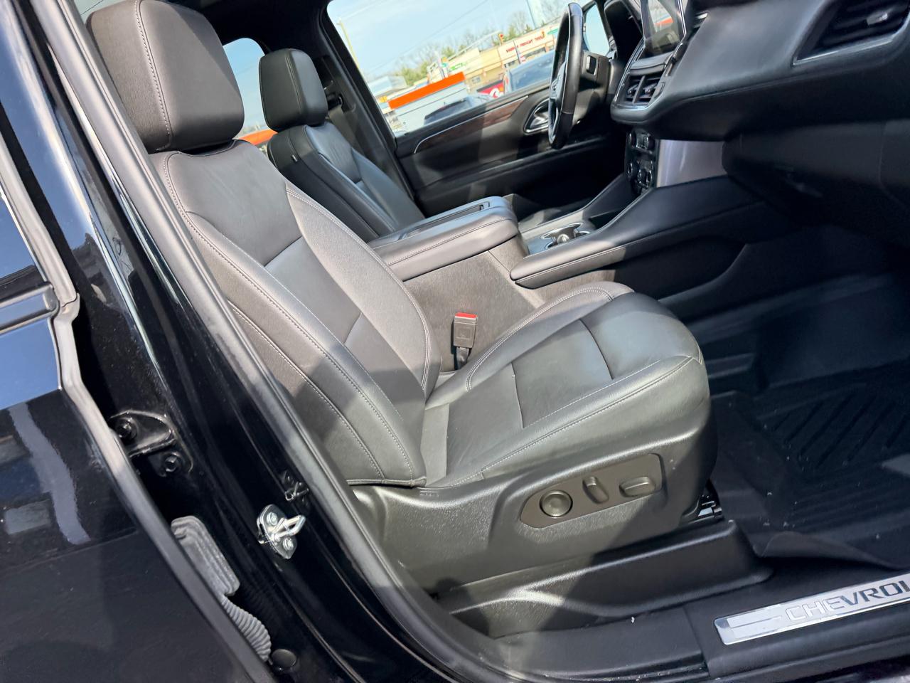 Chevrolet Suburban  2022