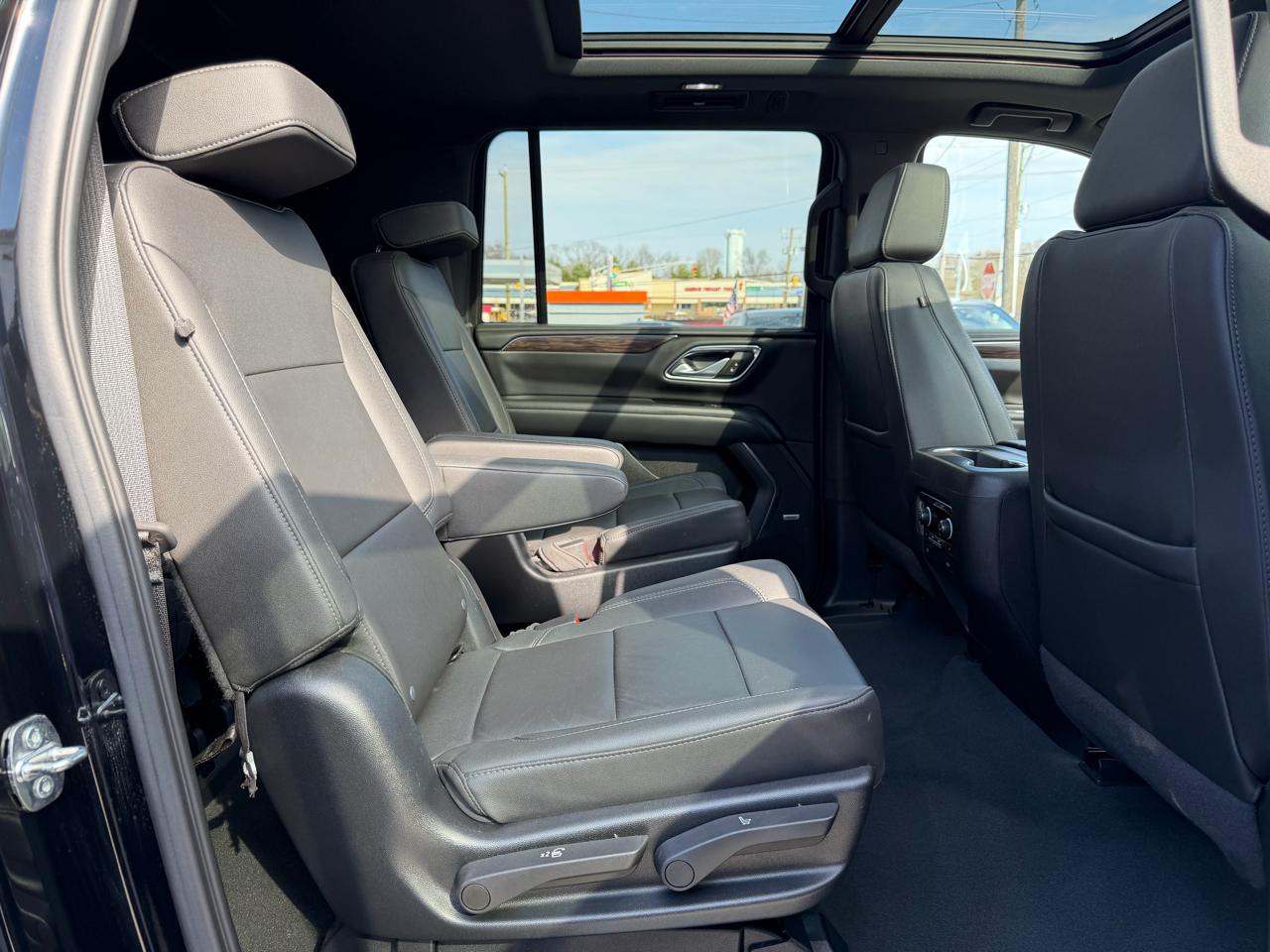 Chevrolet Suburban  2022