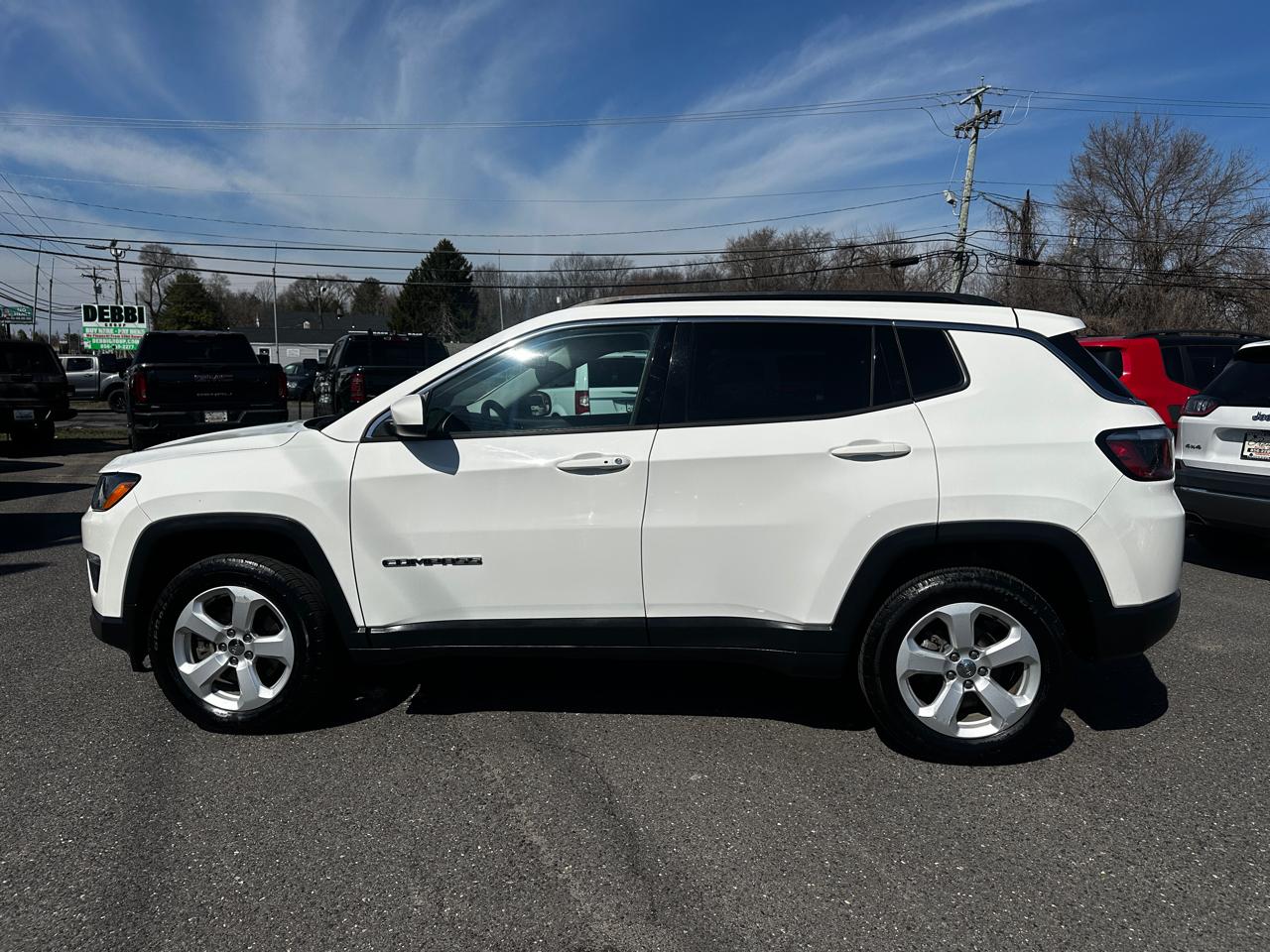 View vehicle photo 7
