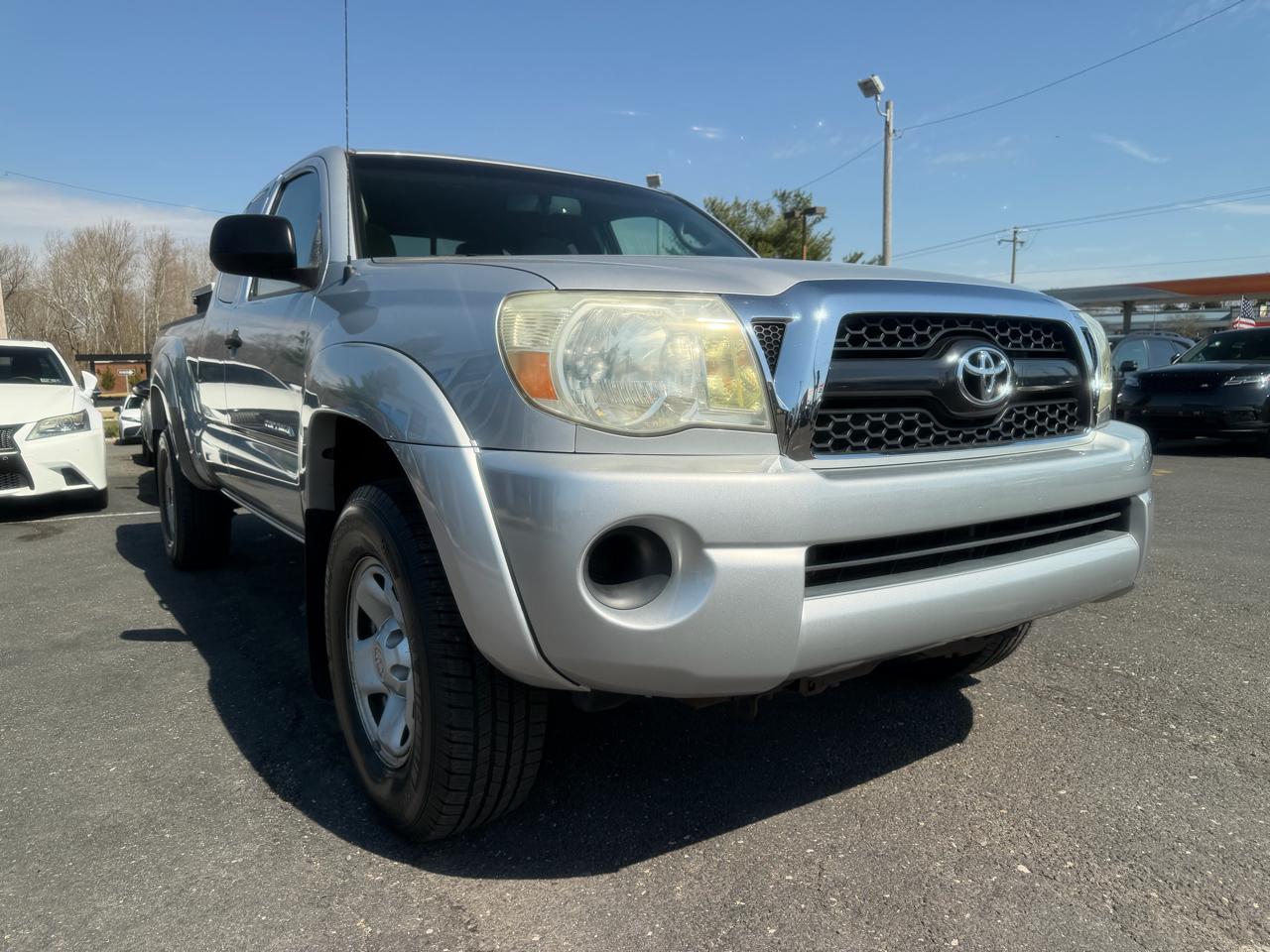 Toyota Tacoma  2011