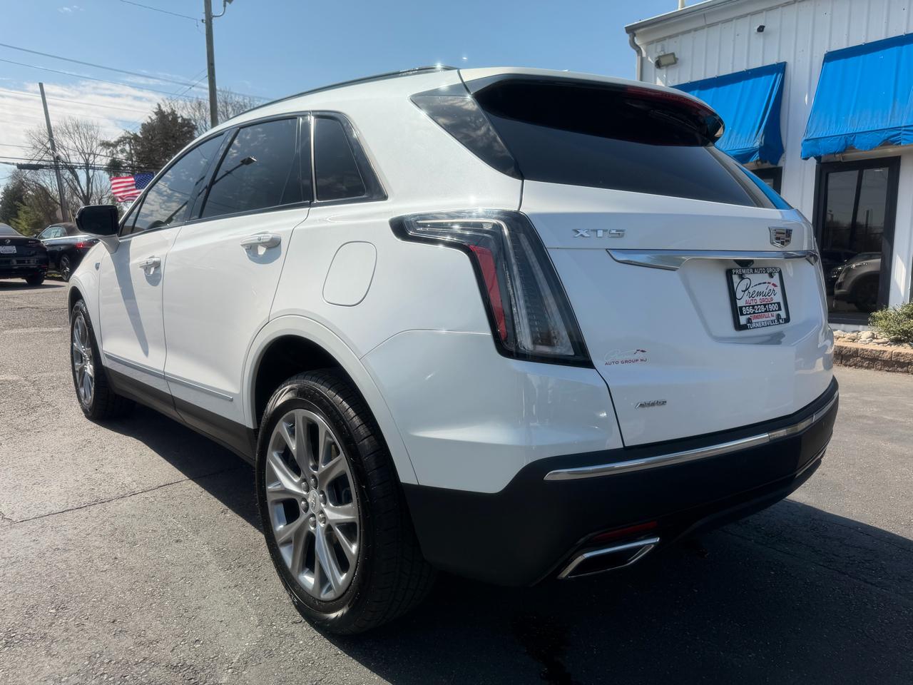 Cadillac XT5  2021