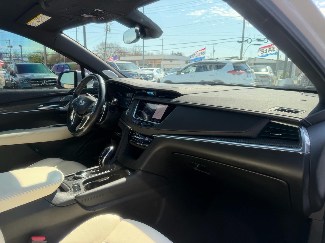 Cadillac XT5  2021