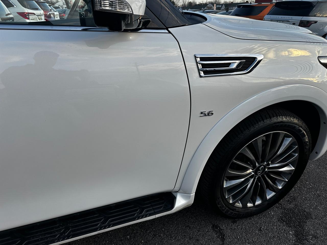 Infiniti QX80  2018