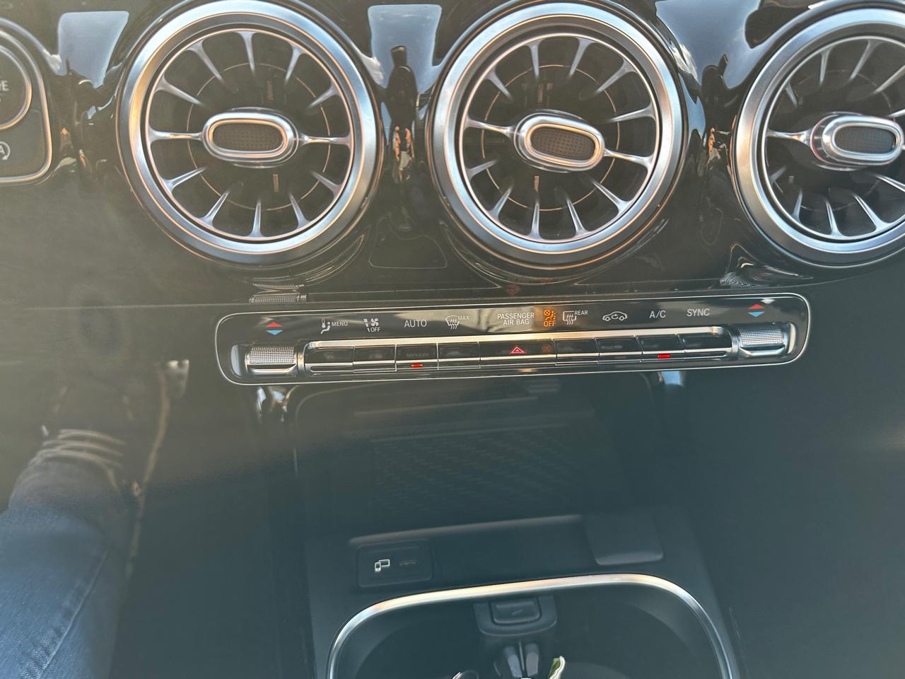 Mercedes-Benz CLA  2020