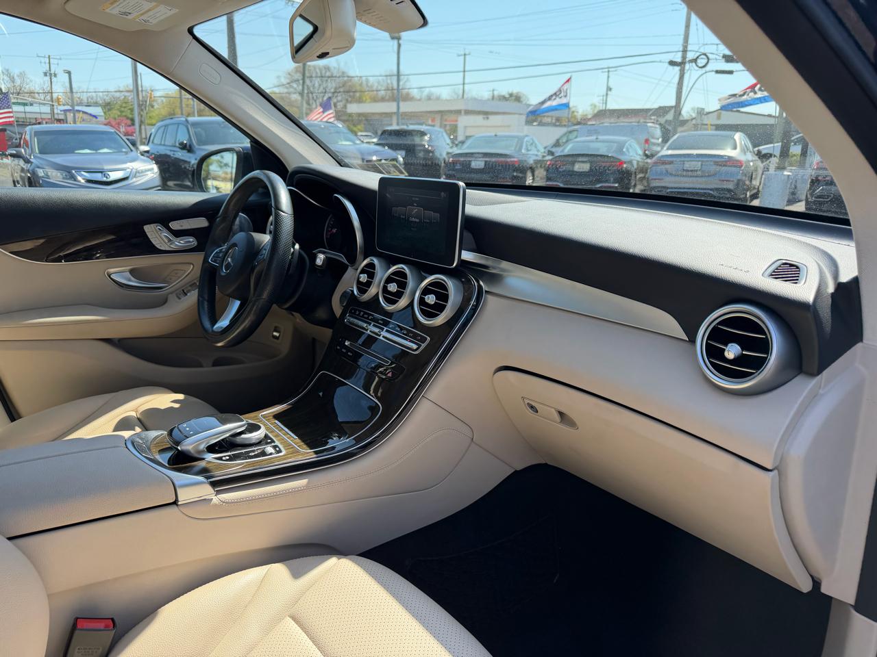 Mercedes-Benz GLC  2018