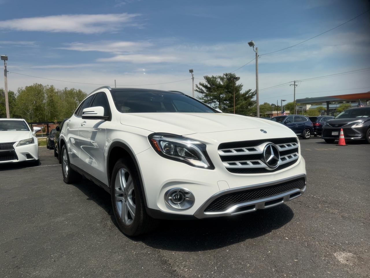 Mercedes-Benz GLA  2020