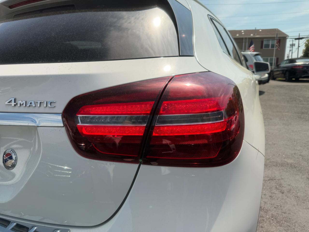 Mercedes-Benz GLA  2020