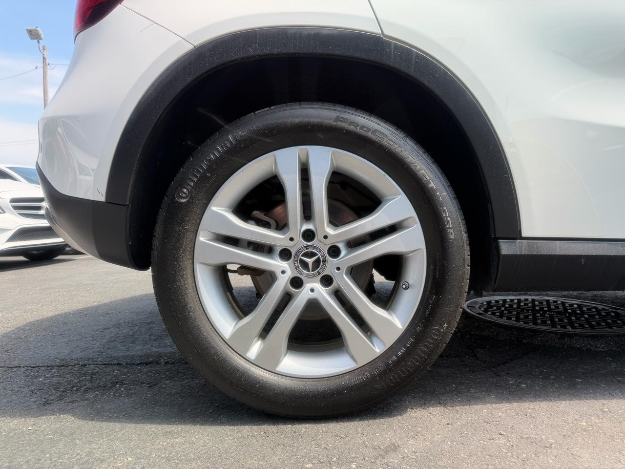 Mercedes-Benz GLA  2020