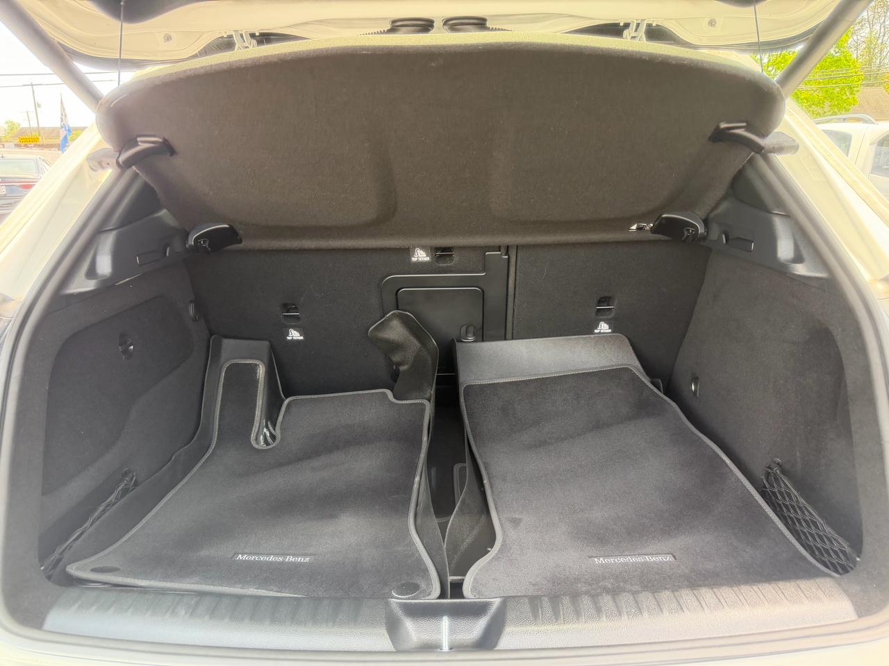 Mercedes-Benz GLA  2020