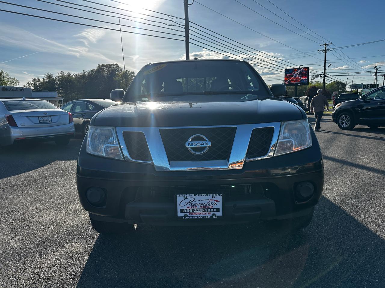 Nissan Frontier  2016
