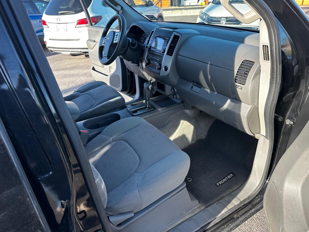 Nissan Frontier  2016