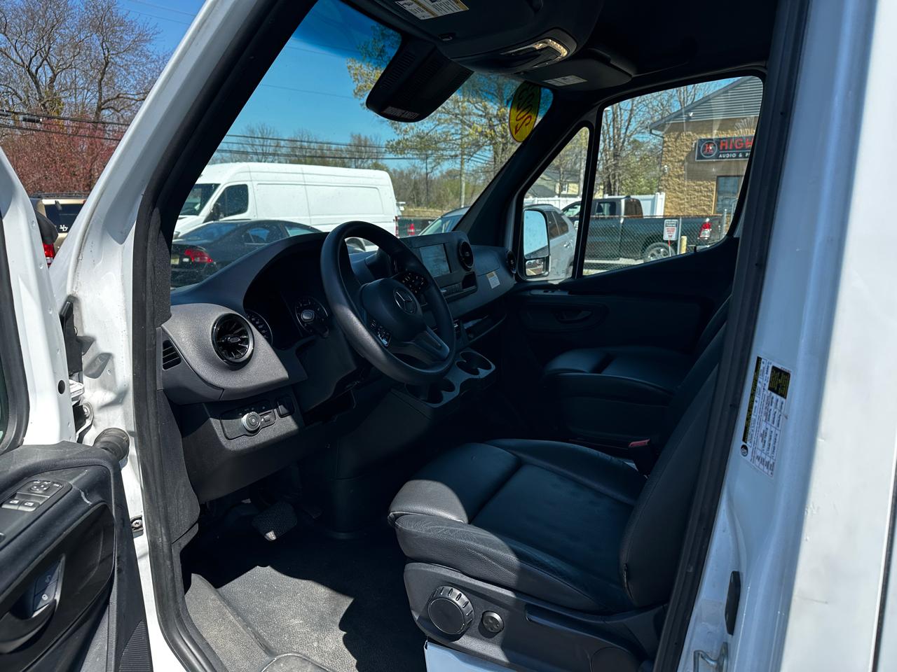Mercedes-Benz Sprinter Cargo Van  2023