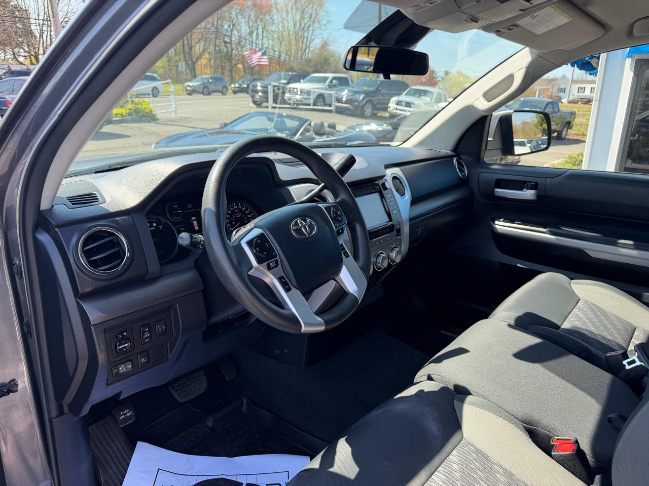 Toyota Tundra 4WD  2018