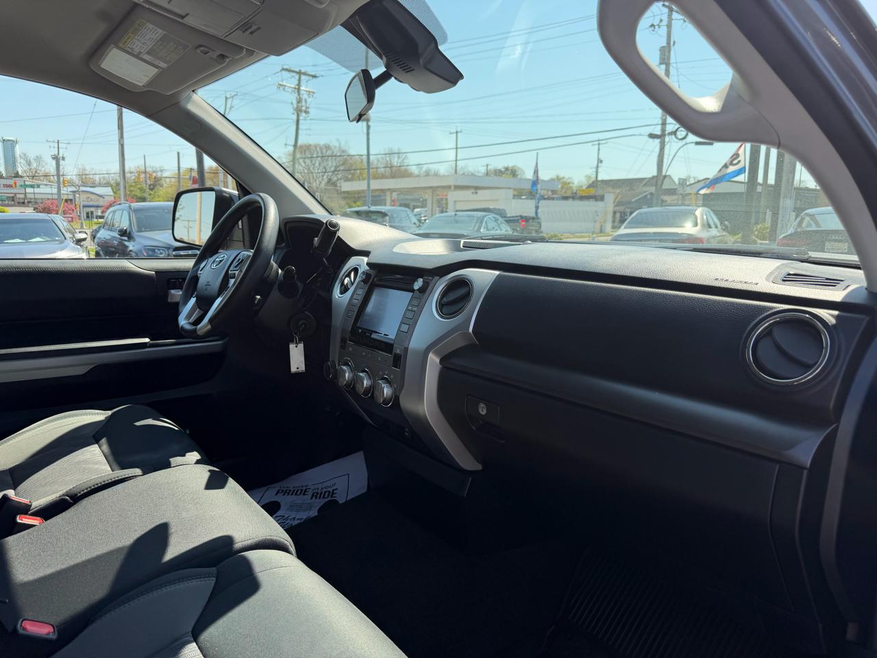 Toyota Tundra 4WD  2018