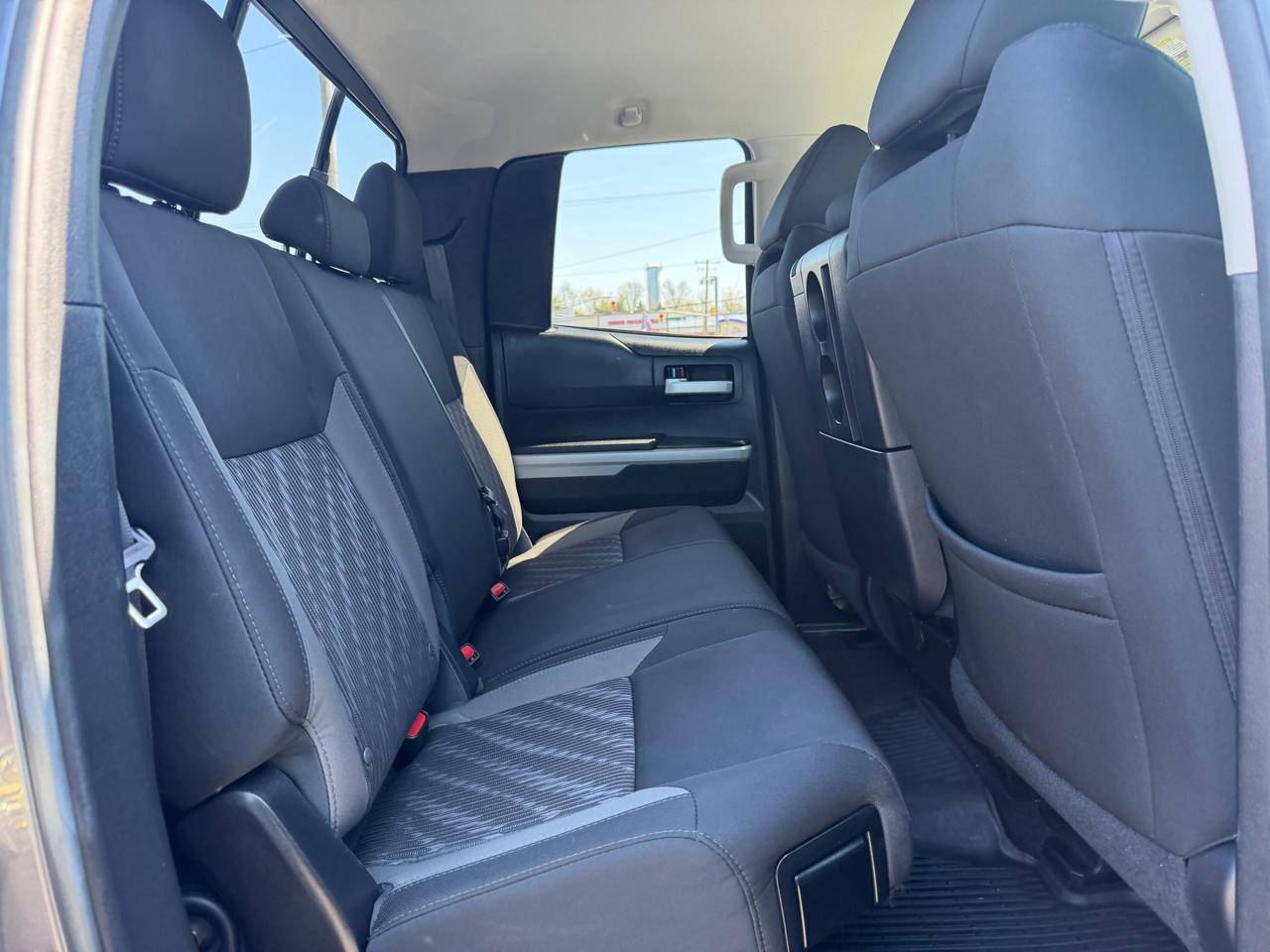 Toyota Tundra 4WD  2018