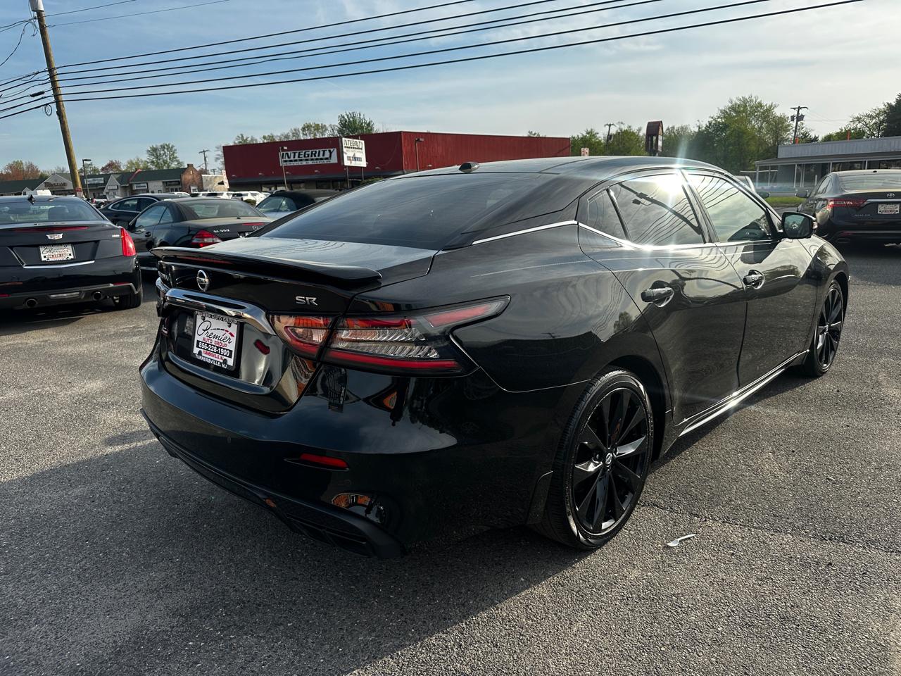 Nissan Maxima  2019