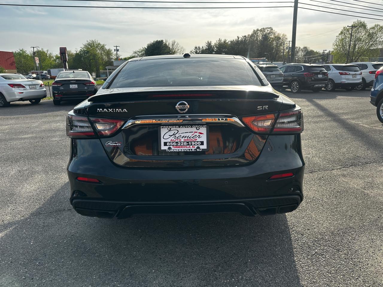 Nissan Maxima  2019