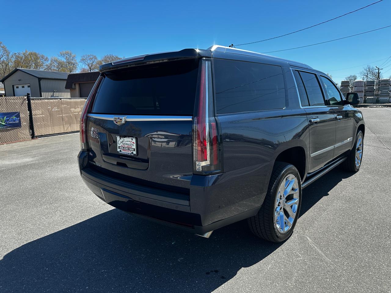 Cadillac Escalade ESV  2017