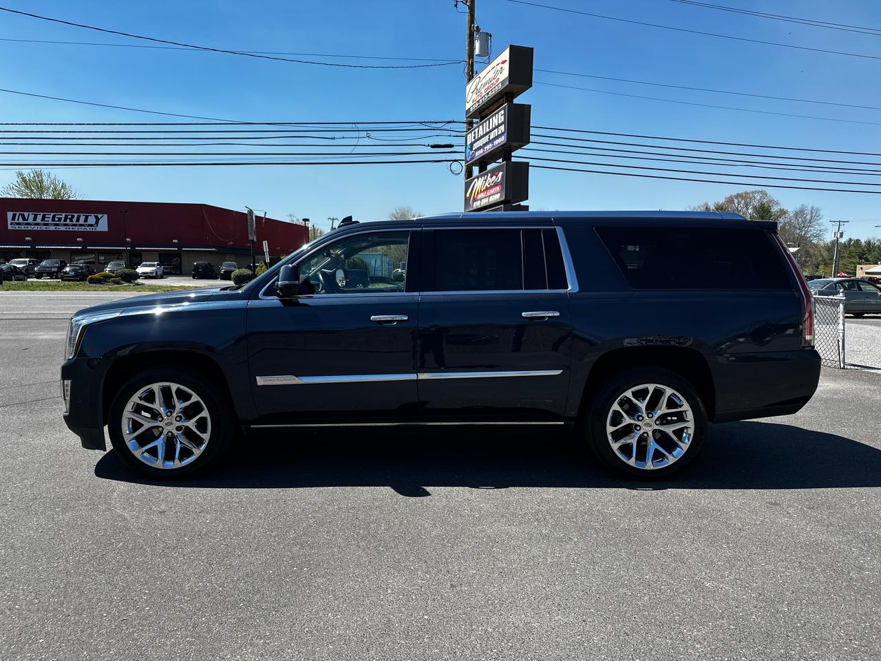 Cadillac Escalade ESV  2017