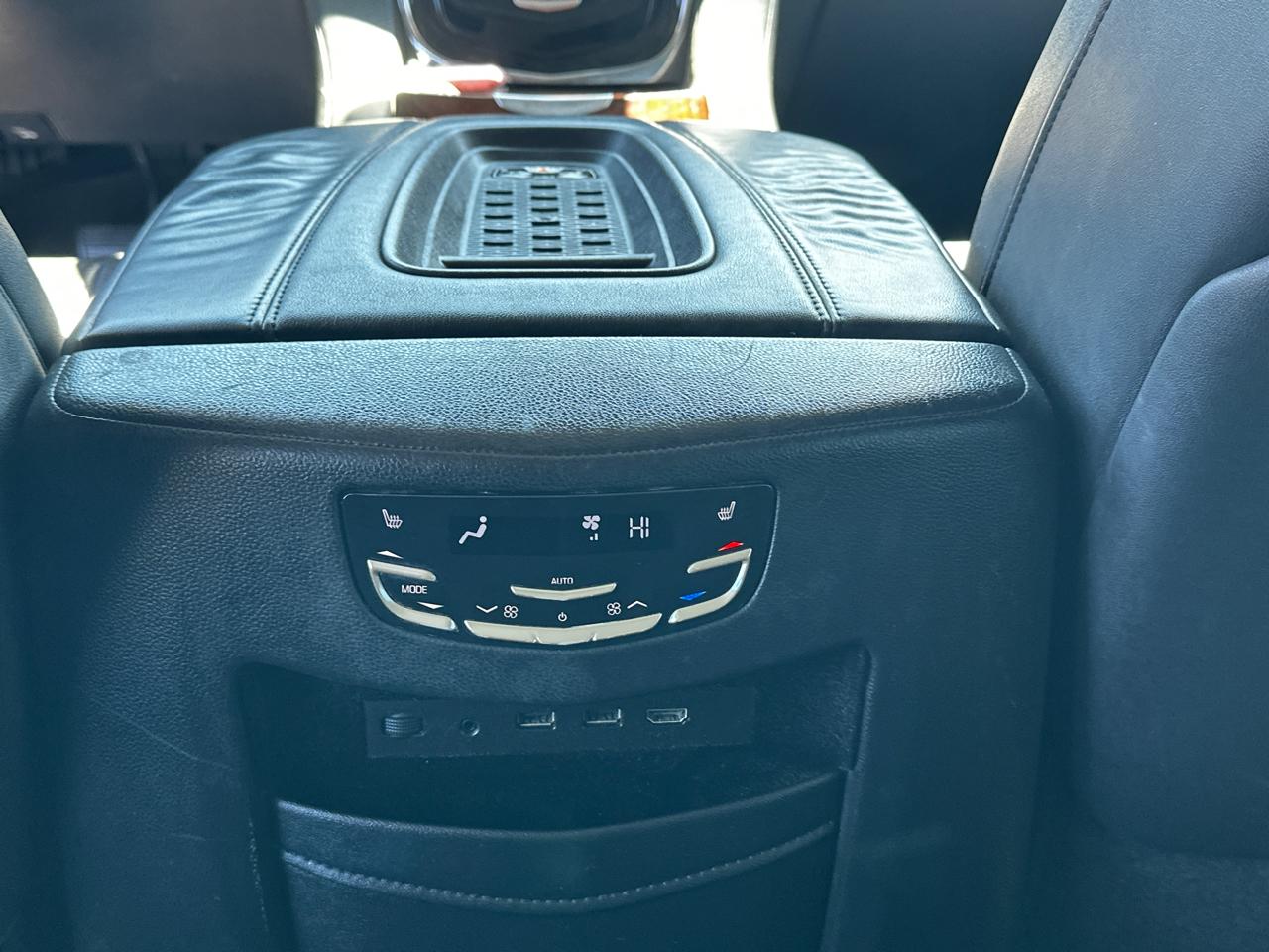 Cadillac Escalade ESV  2017