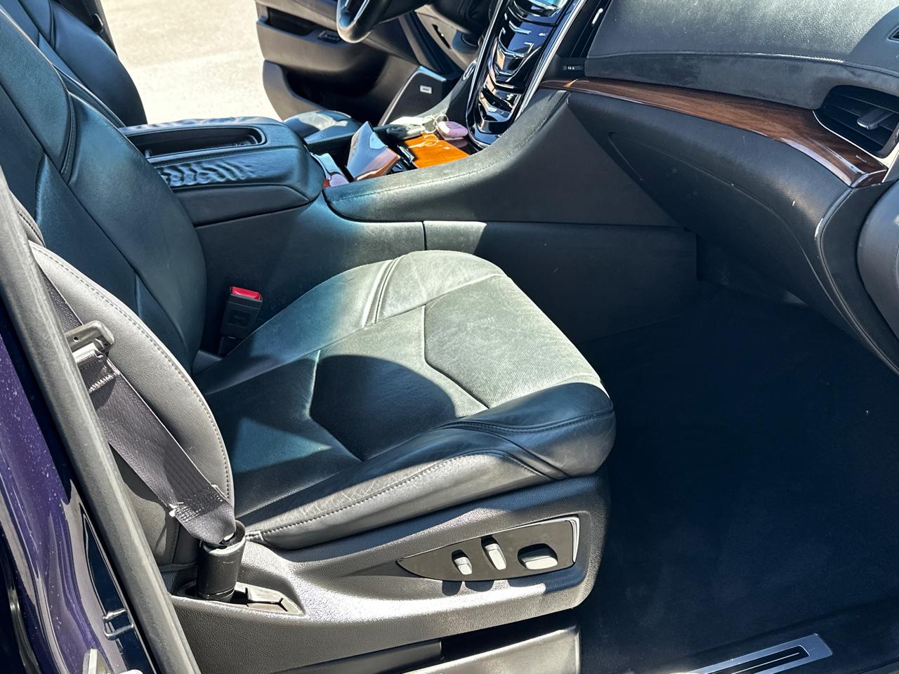 Cadillac Escalade ESV  2017