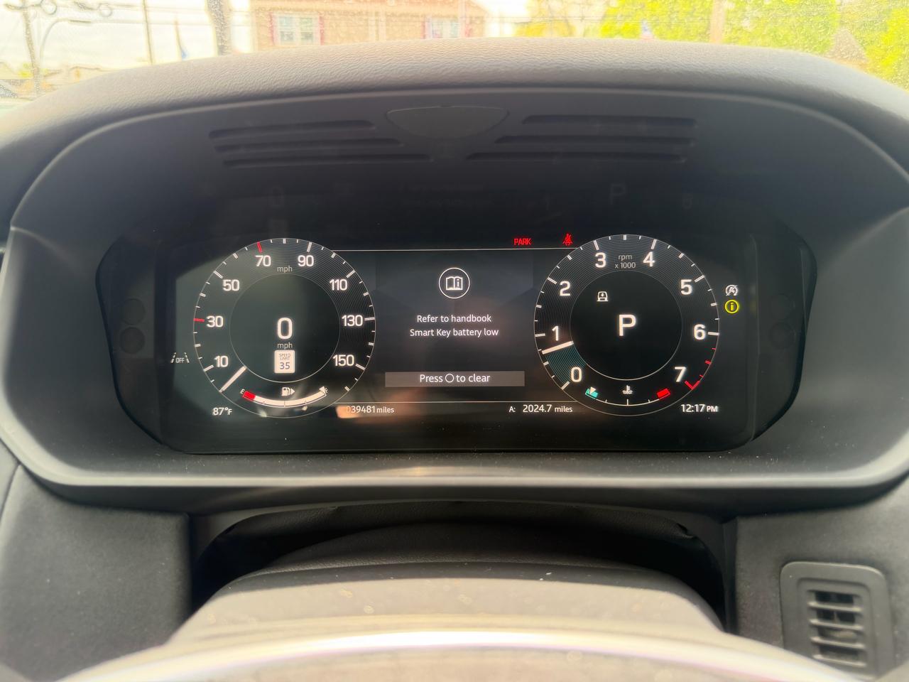Land Rover Discovery  2024