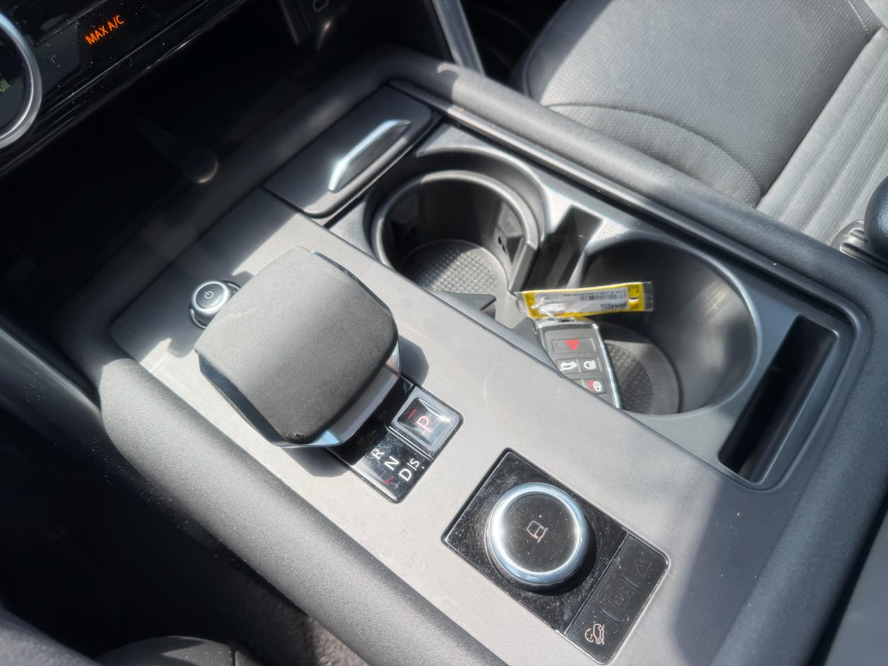 Land Rover Discovery  2024