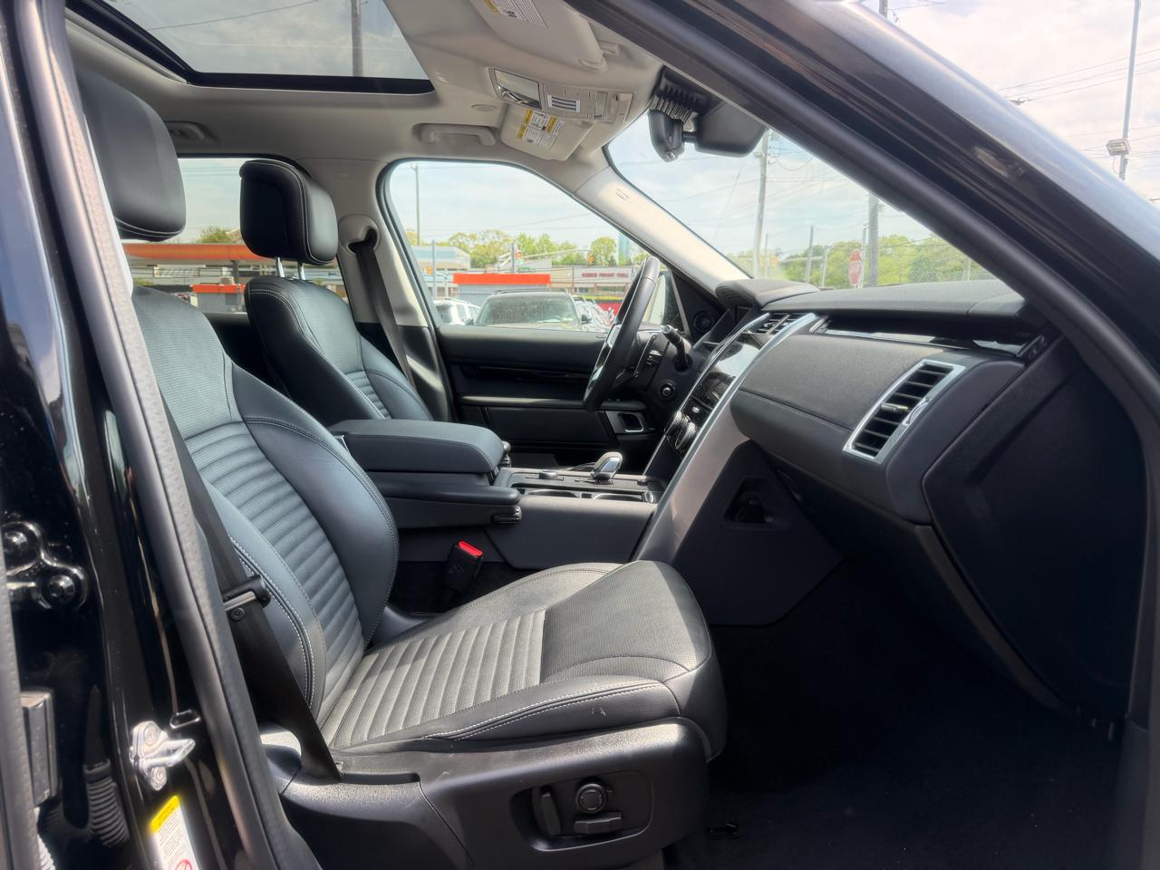 Land Rover Discovery  2024