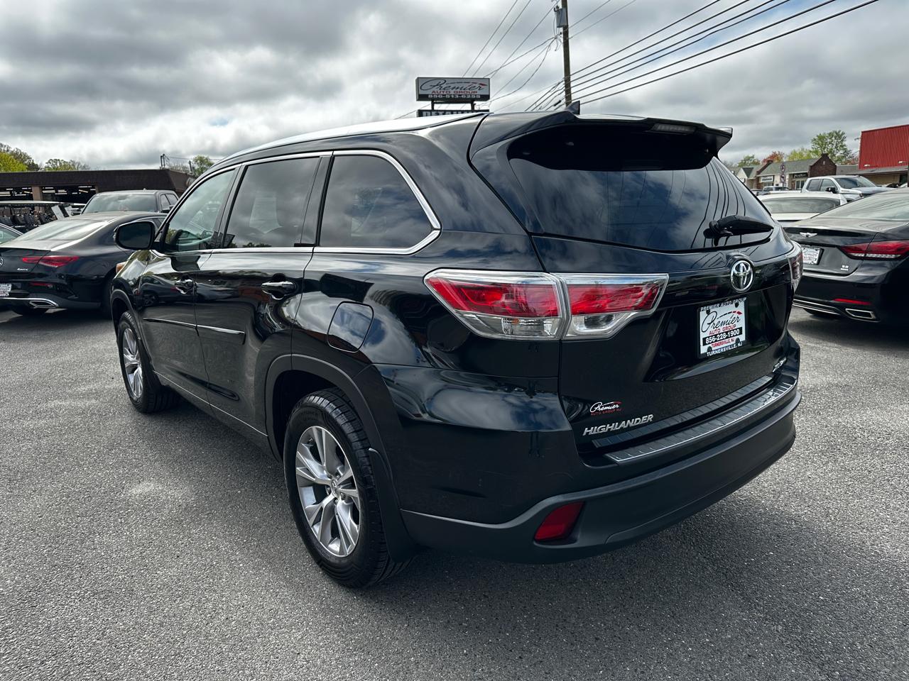 Toyota Highlander  2015