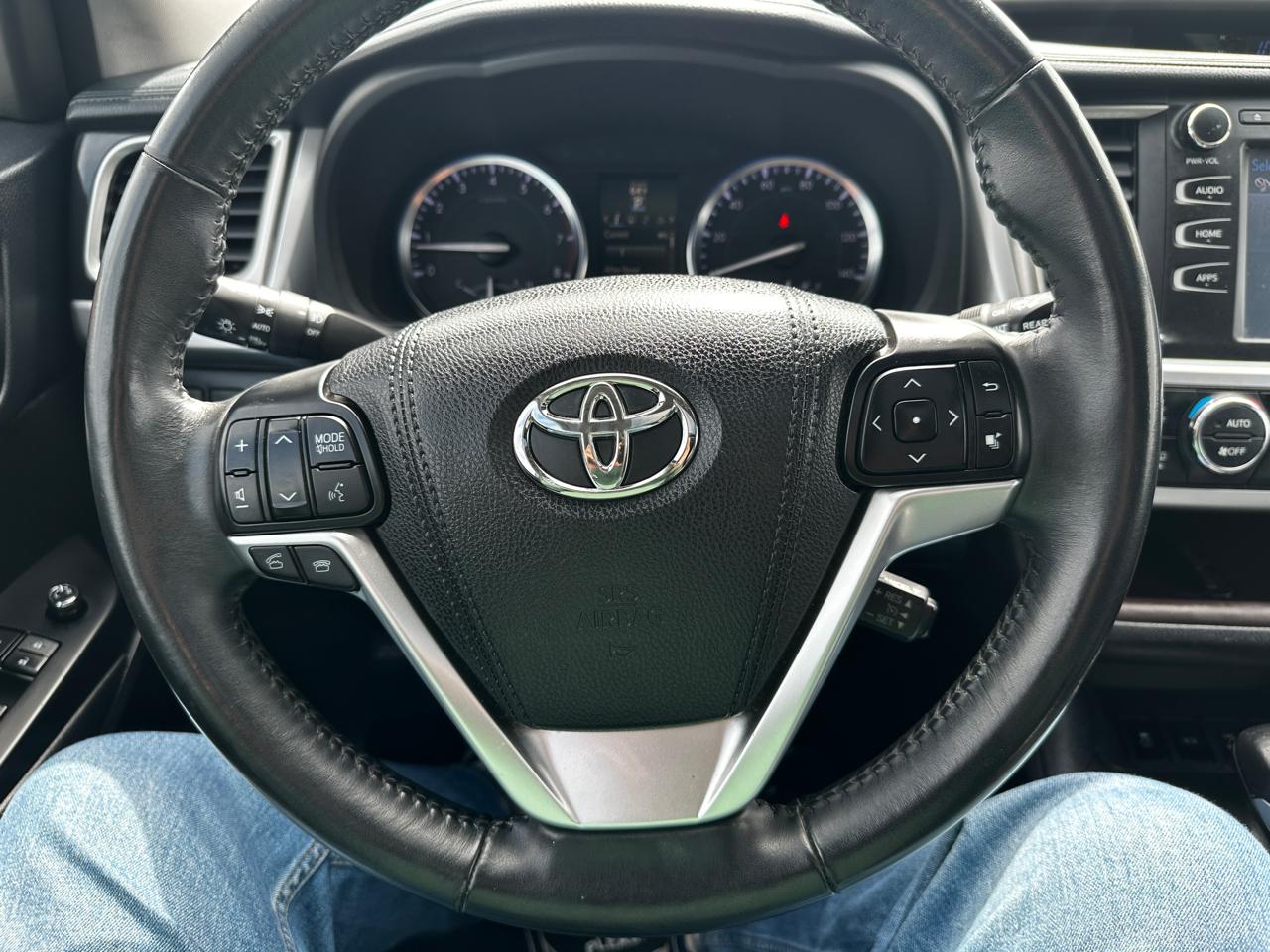 Toyota Highlander  2015