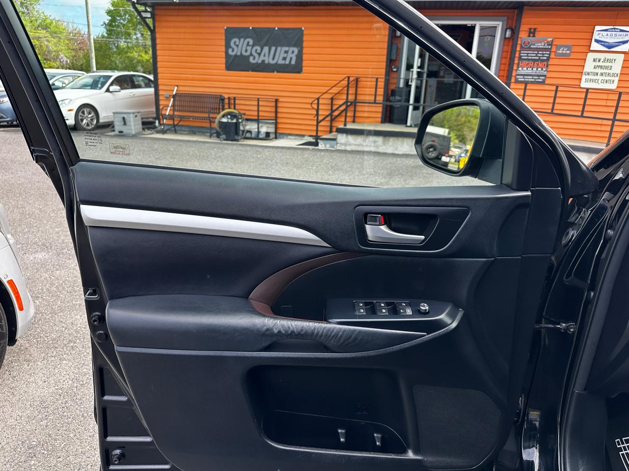 Toyota Highlander  2015