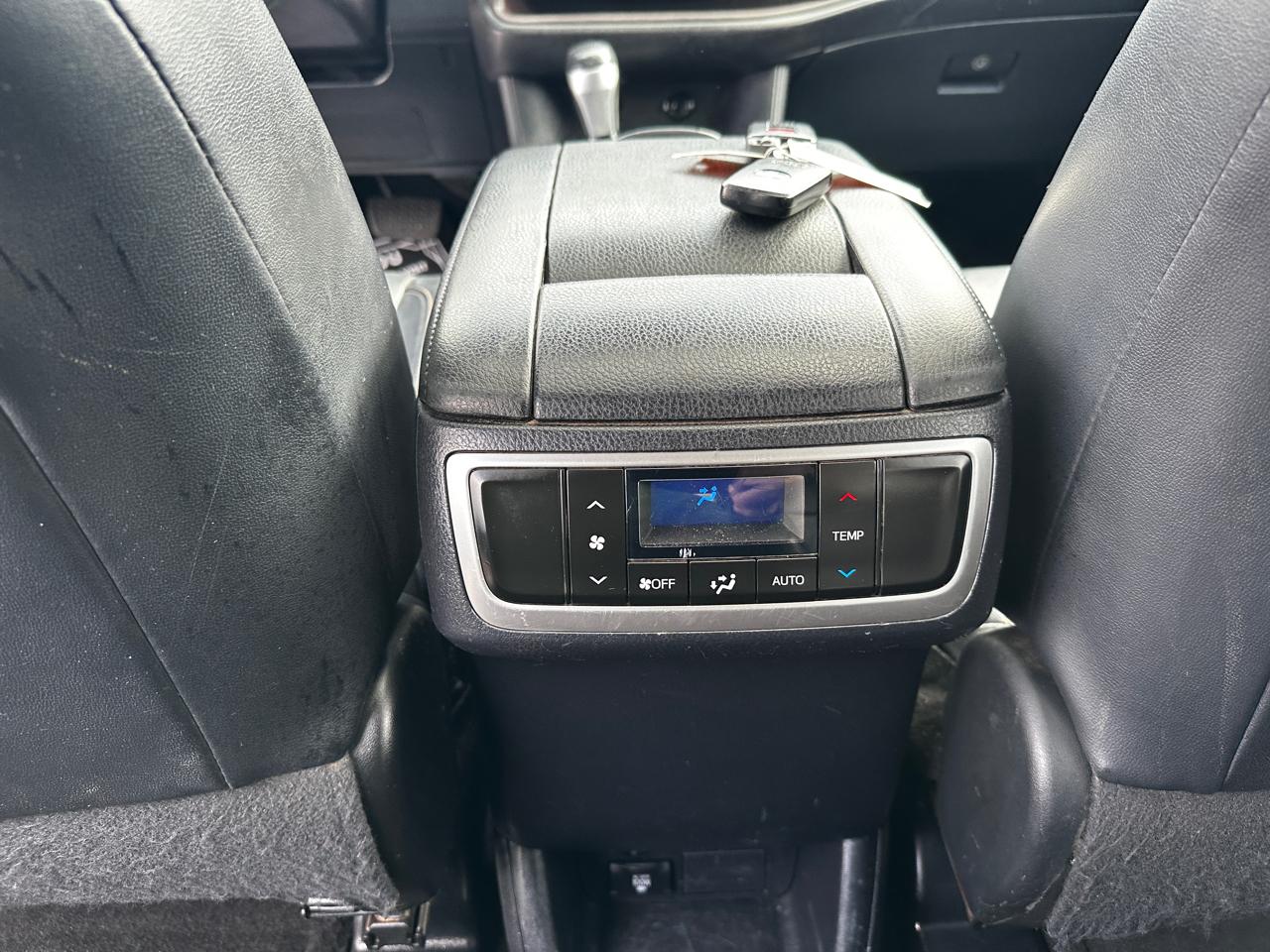 Toyota Highlander  2015