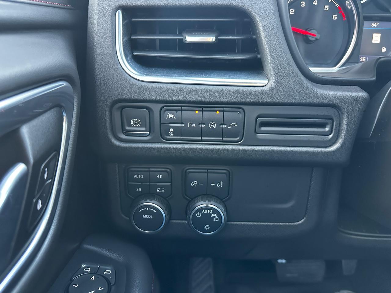 Chevrolet Tahoe  2021