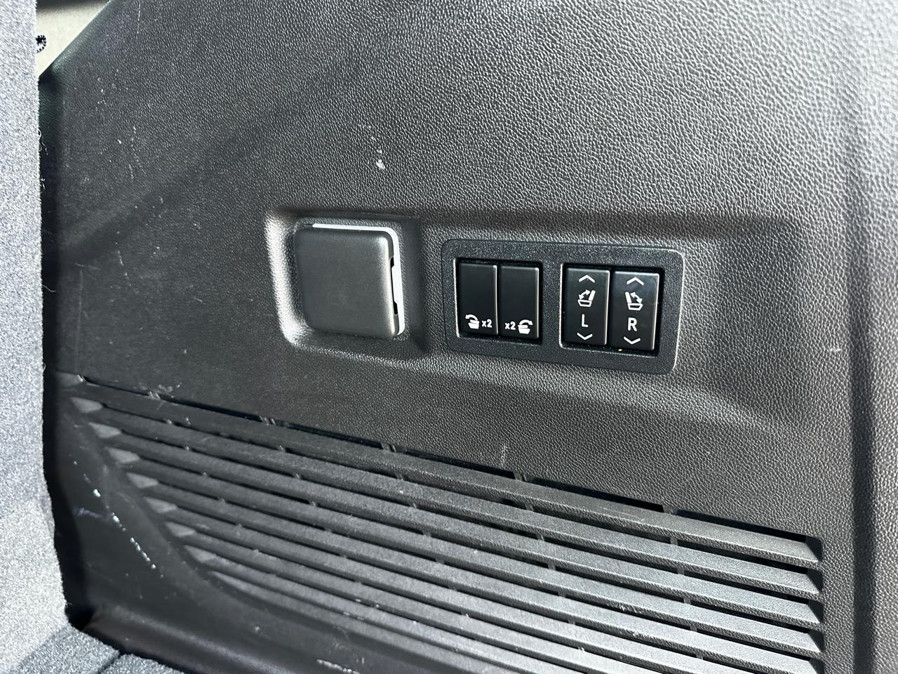 Chevrolet Tahoe  2021