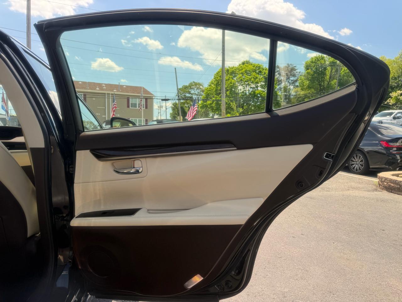 Lexus ES 350  2016