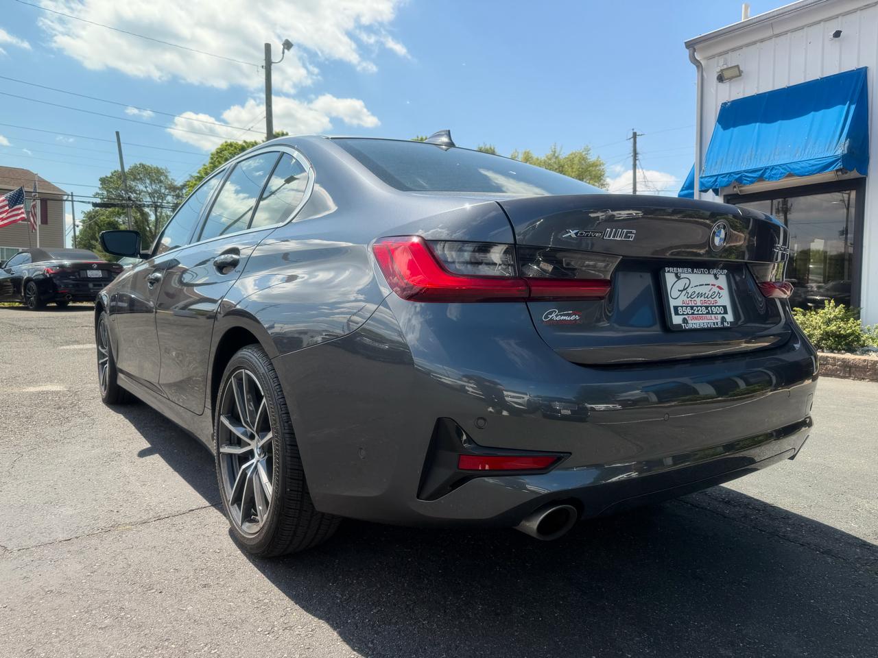 BMW 3 Series  2021