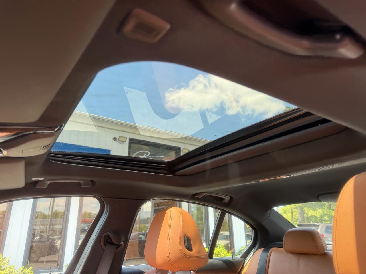 BMW 3 Series  2021