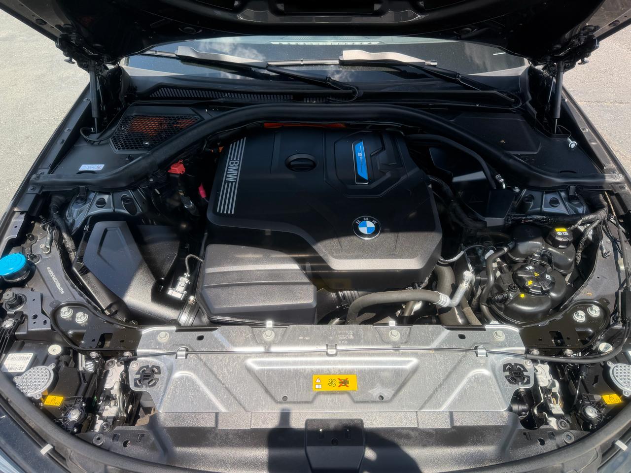 BMW 3 Series  2021