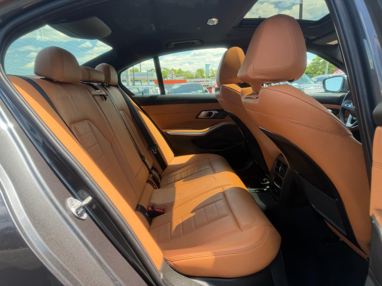 BMW 3 Series  2021